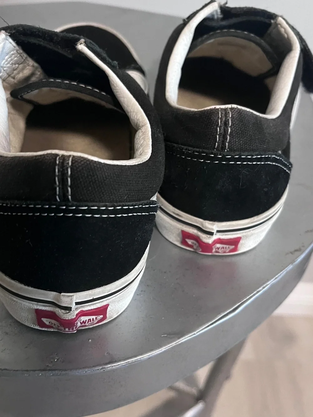 Vans Skater Old Skool V Black White Sneakers Men’s 6.5 Women’s 8 Velcro